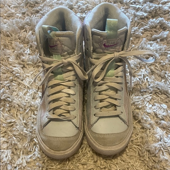 Nike Kid’s High-Top Sneakers - Gold-Purple - Picture 2 of 7